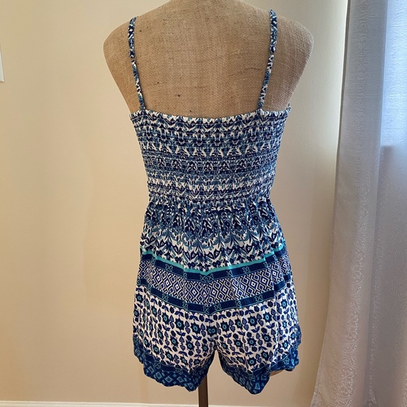 HOLLISTER ROMPER - Picture 3 of 10